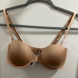 Victoria's Secret Tan Strapless bra